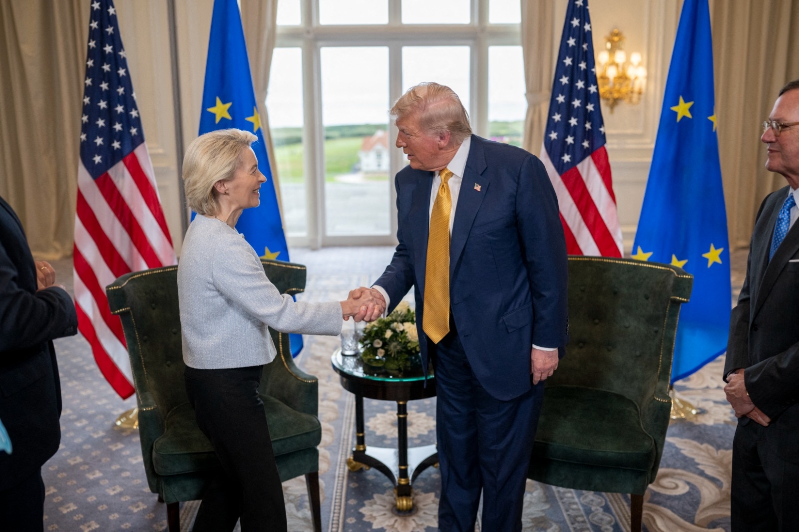 Customs duties: Emmanuel Maurel urges government to oppose EU-US agreement