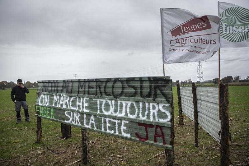 Blockaden, Kundgebungen: FNSEA und Young Farmers gehen gegen das EU-Mercorsur-Abkommen vor