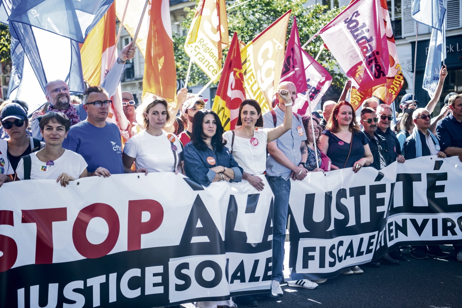"No nos vamos a casa pronto": Ira y determinación en las calles de París