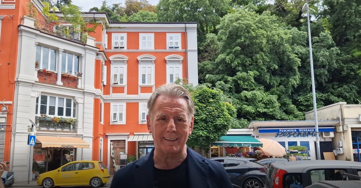 Scoccimarro, außergewöhnliche Intervention in der Via Udine in Triest
