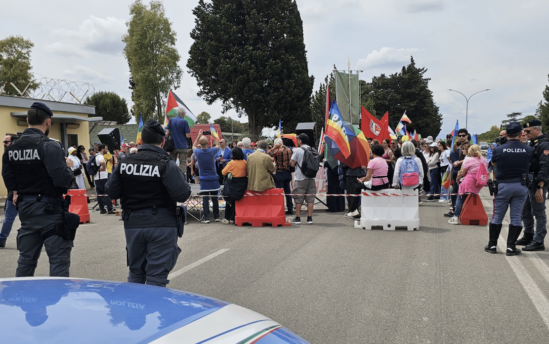 Peace, rights and disarmament: in Capitanata the march from Emmaus to the NATO base of Amendola