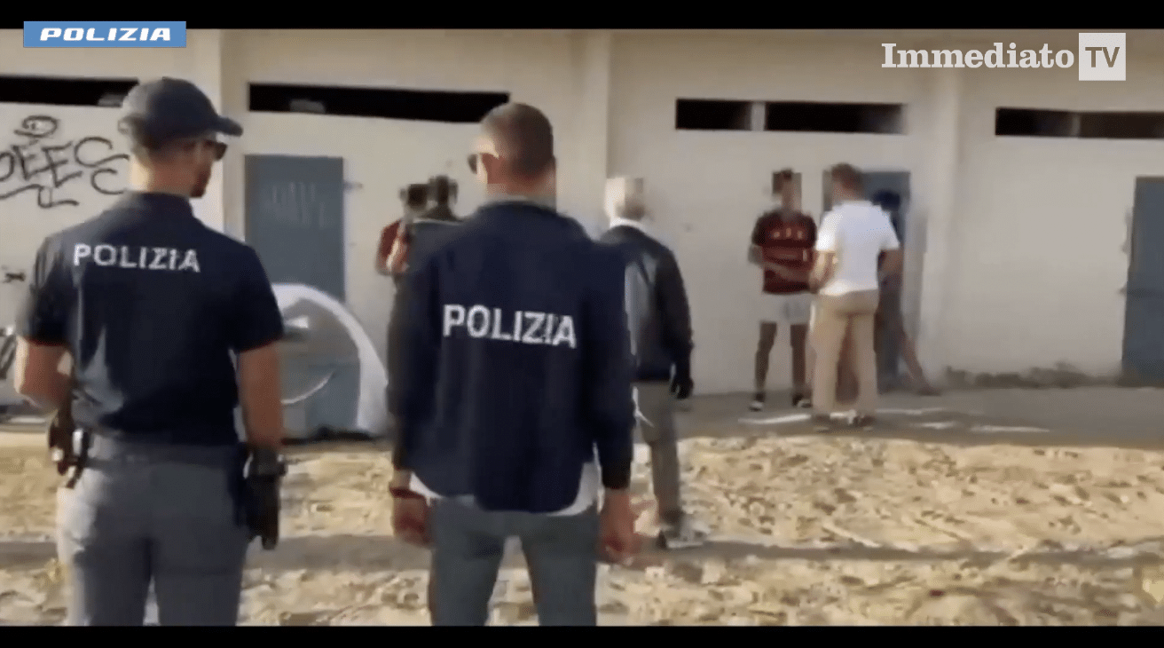 Illegal immigration and false documents: A massive raid resulted in 10 arrests and €500,000 in illicit proceeds.
