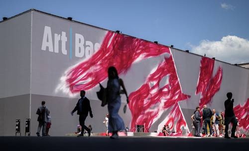 Art Basel İsviçre'de açılıyor