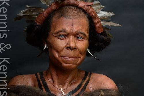 Reproduziertes Gesicht einer Frau, die vor 10.500 Jahren lebte