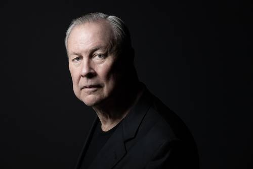 È scomparso un gigante del teatro; Bob Wilson lascia un "segno nella memoria del fuoco"