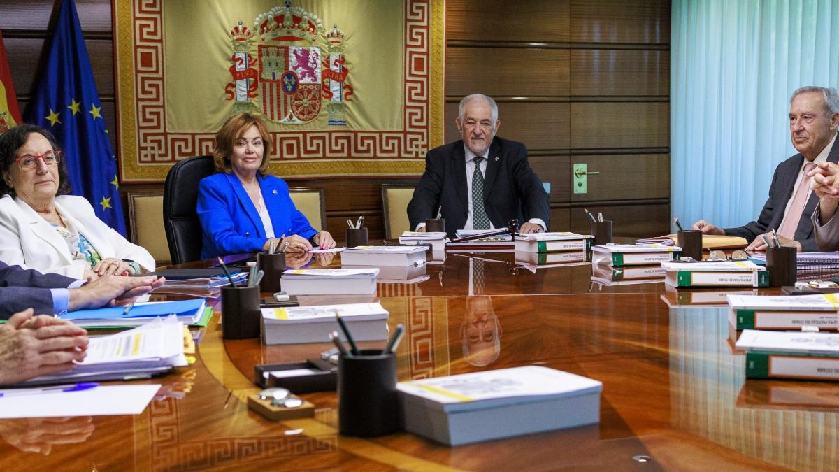 The majority of the Constitutional Court considers that amnesties, in the abstract, are within the Constitution.