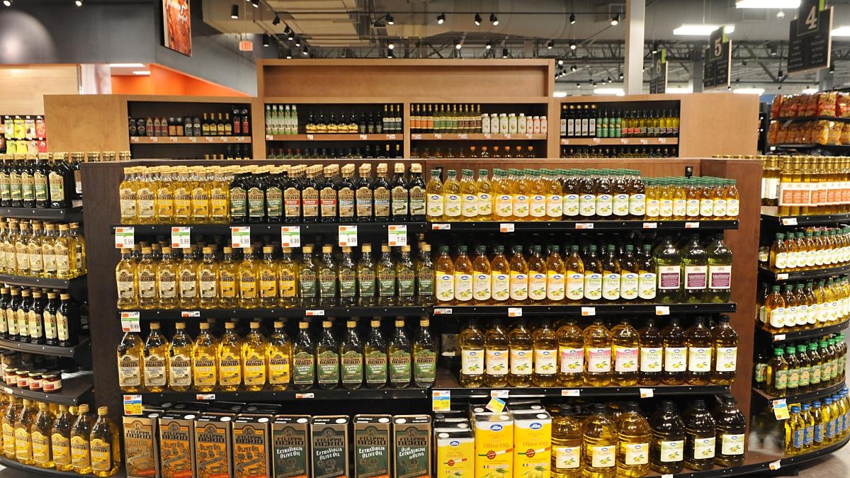 Olive oil, wine, and food manufacturers fear losses from tariffs agreed with the United States.