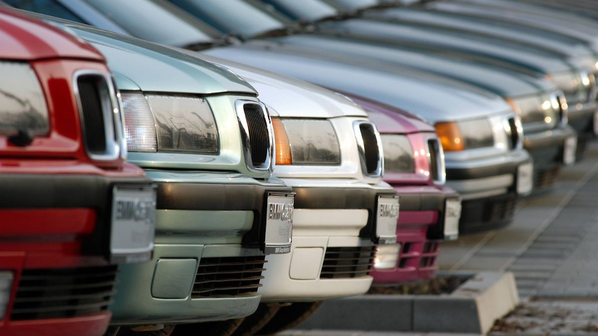 Las ventas de coches eléctricos se debilitan: la asociación de lobby teme multas "perjudiciales"