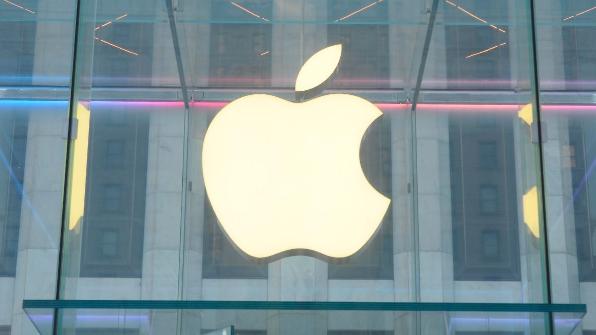 iPhone-ontwikkelaars krijgen te maken met tarieven: Na ontmoeting met Trump: Apple kondigt enorme Amerikaanse investeringen aan