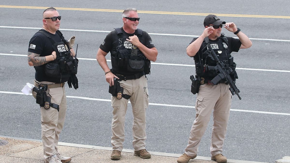 Rzekomo wysoki wskaźnik przestępczości: Trump wysyła policję federalną na patrol w Waszyngtonie