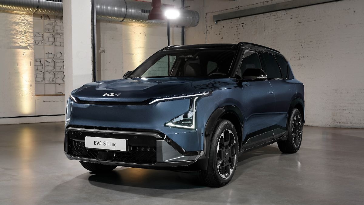 Volkswagen ID.4 rakibi: Pratik aile SUV'u Kia EV5 Avrupa prömiyerini kutluyor