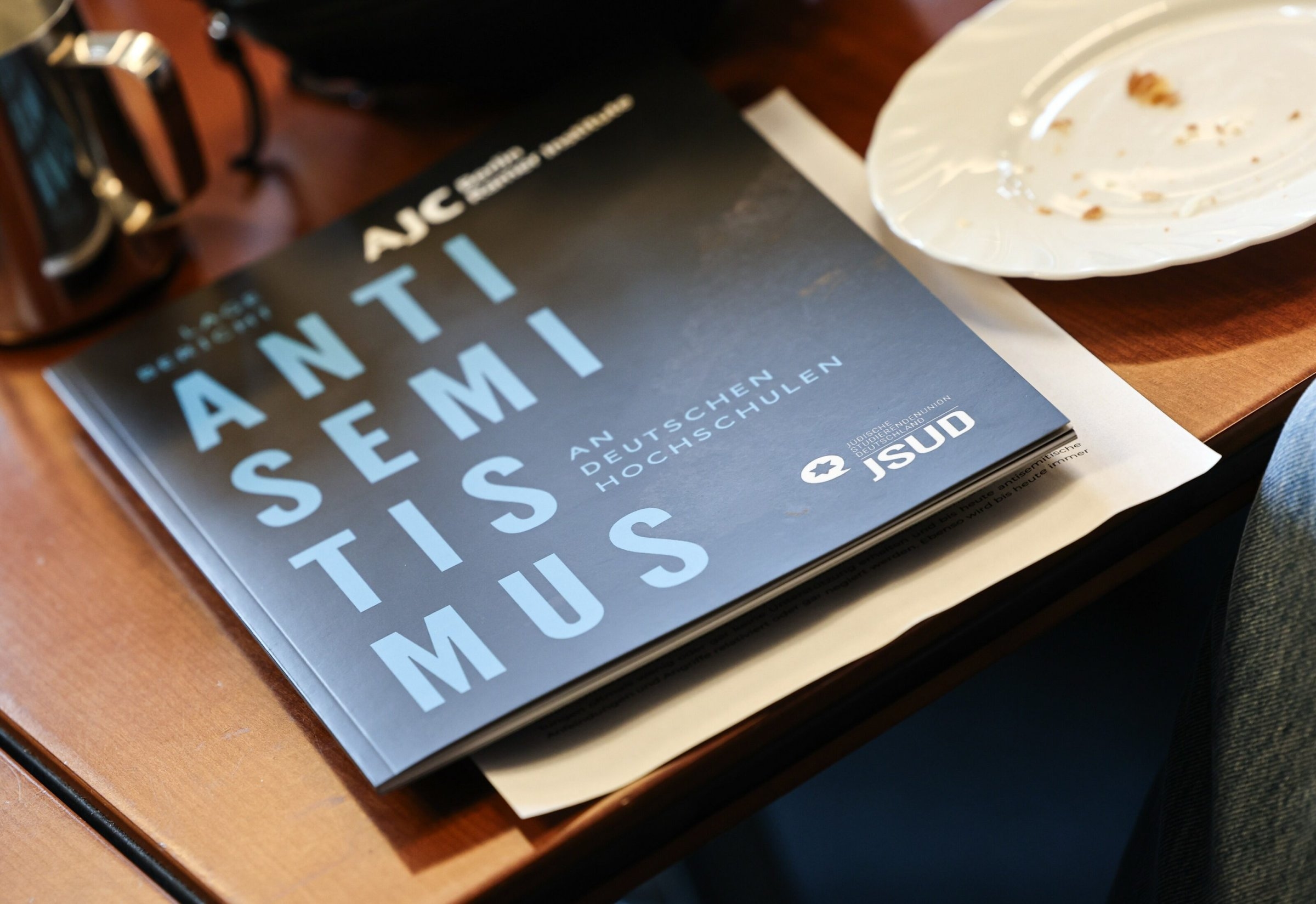 Antisemitism Reporting Center | Rias still refuses to publish incidents