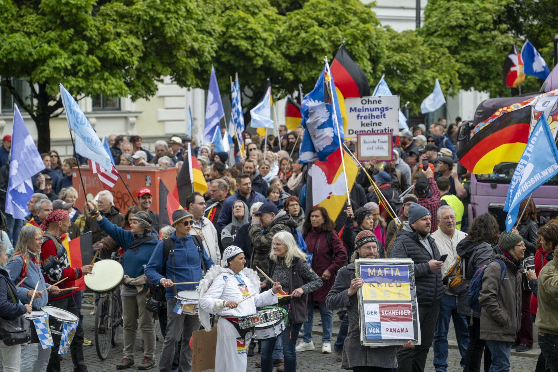 New NGO | »Free Speech Aid«: Freedom of expression as a battle cry