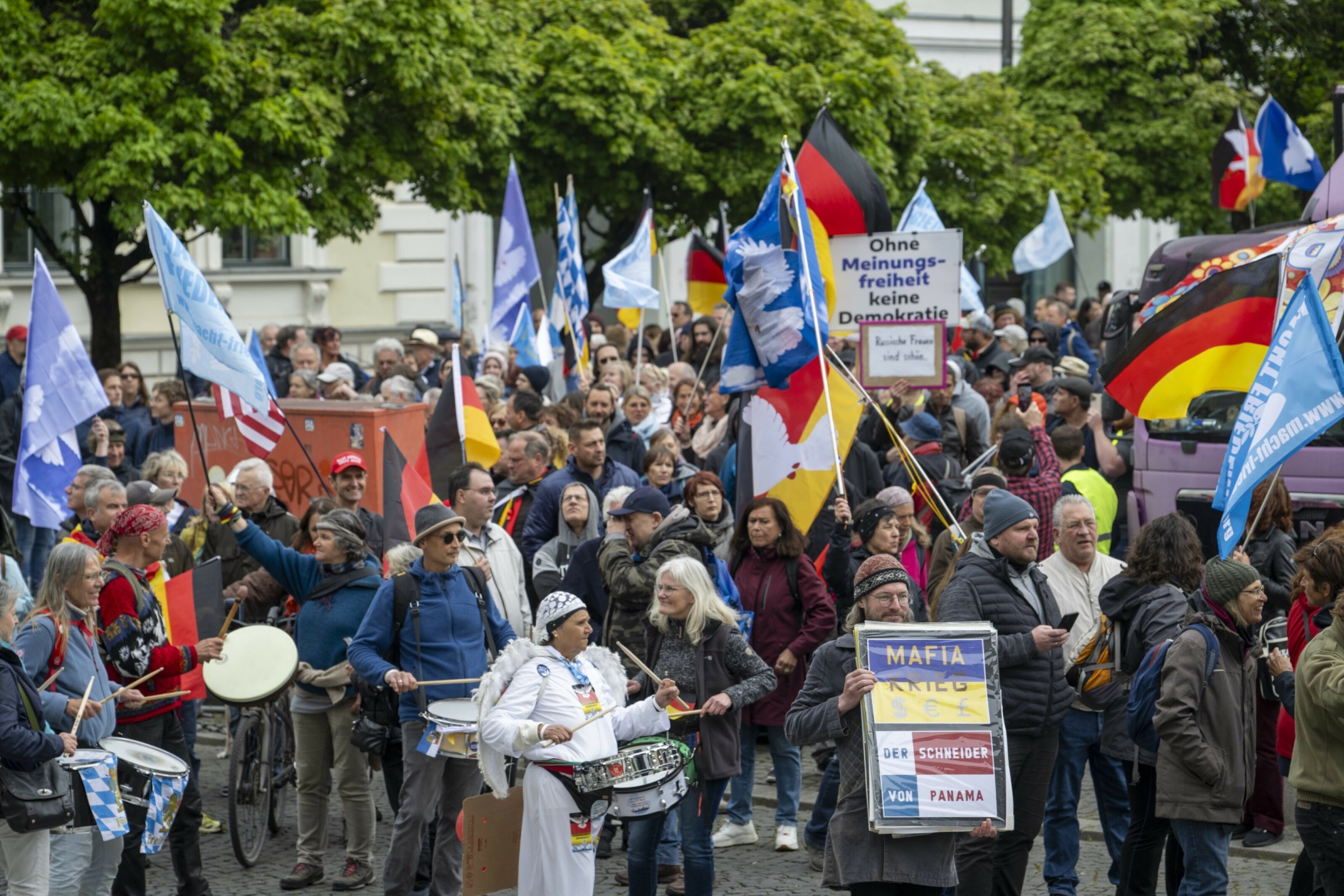 New NGO | »Free Speech Aid«: Freedom of expression as a battle cry
