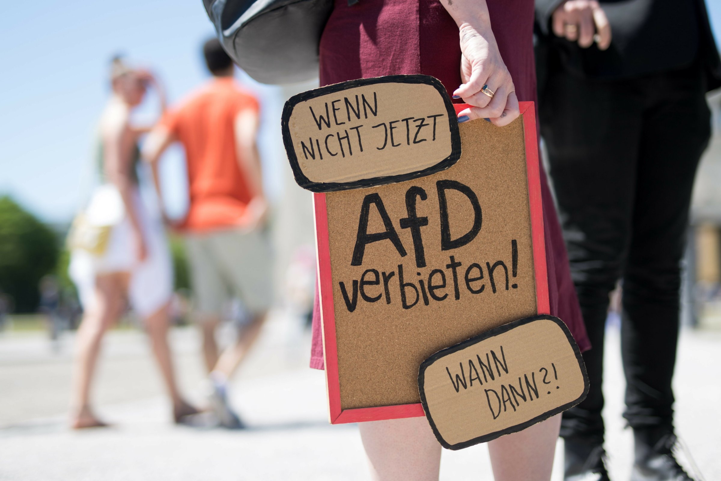 Novo estudo | Boas chances de banir o partido de extrema direita AfD