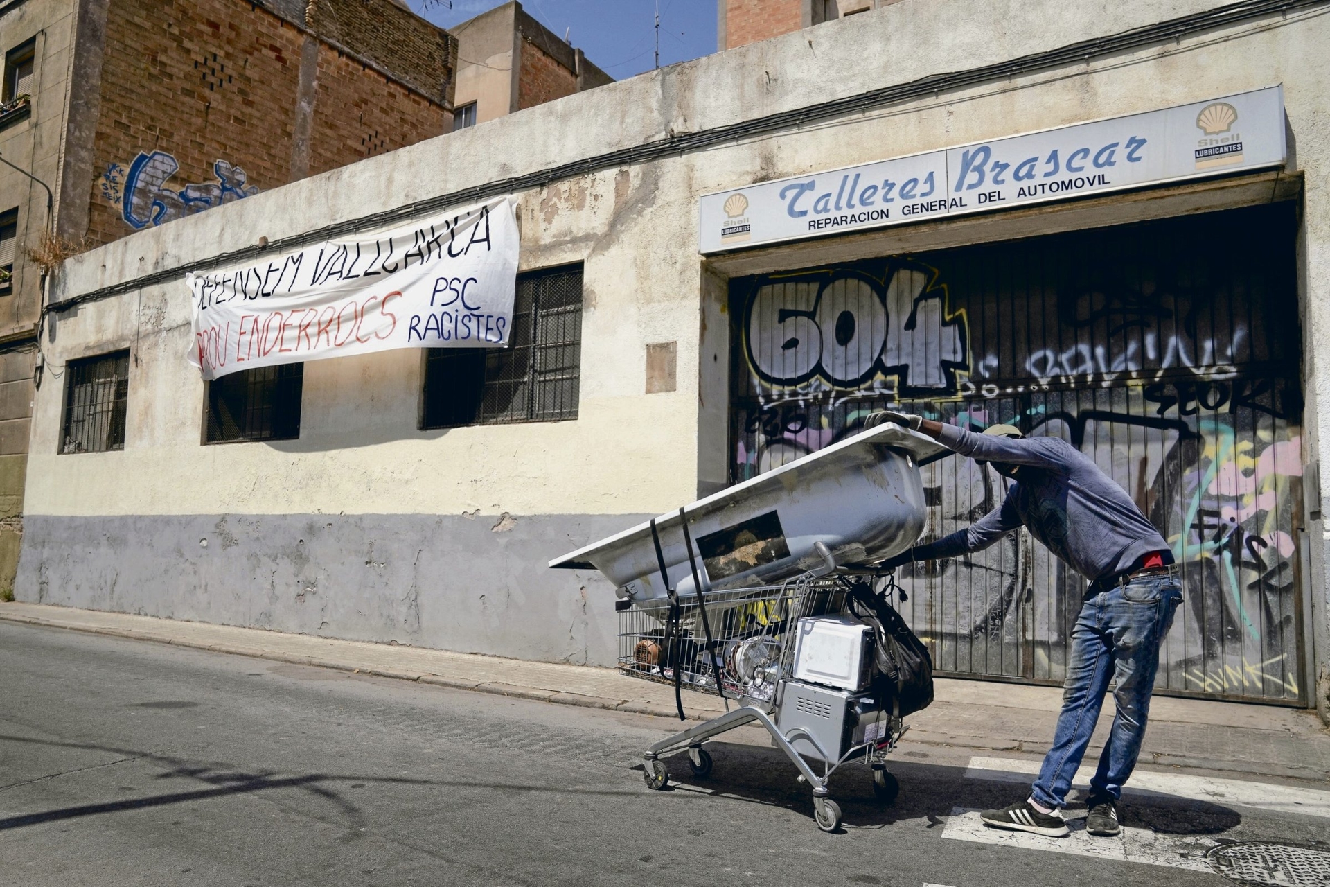 Espanha | Como empresas anti-ocupação estão despejando invasores em Barcelona