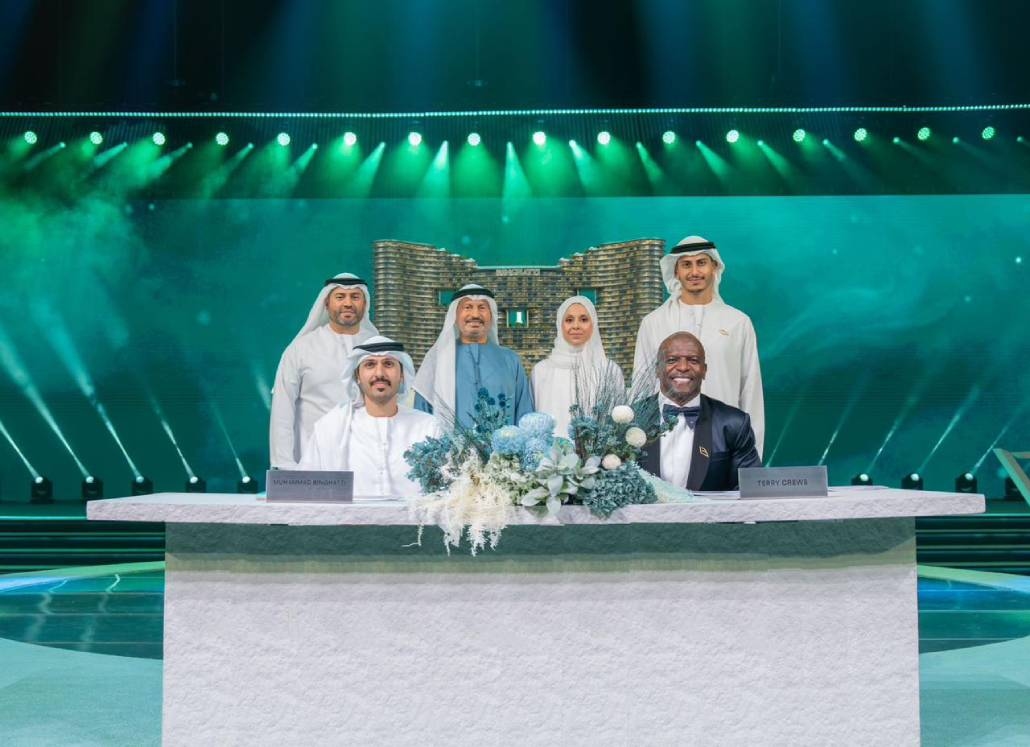 Emiratos: La estrella de Hollywood Terry Crews compra una residencia de lujo en Binghatti Aquarise en Dubái