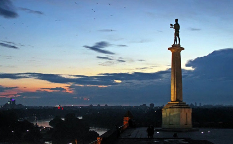 Pretezhno sunchano, u źródła i na południu z quiche, temperatura do 16 stopni