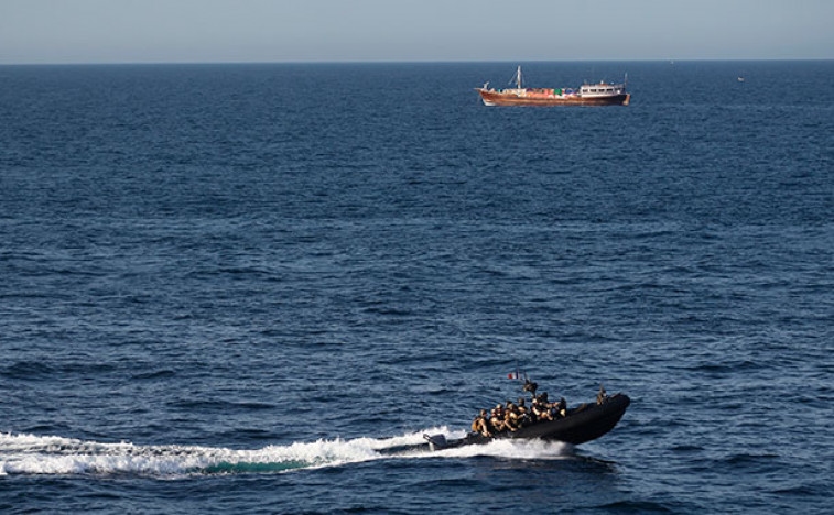 Evropske Snaga a sauvé 24 matins du pétrolier Koji Su attaqué le code pirate Obala Somalie