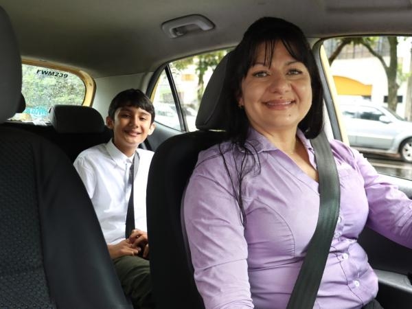 Colombian Mothers at the Wheel: Stories of Life and Struggle Behind the Taxi
