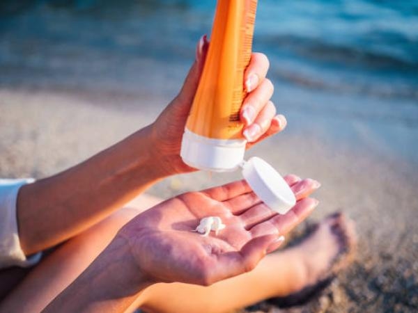 Aufklärungskampagne zum Sonnenschutz ab der Kindheit gestartet
