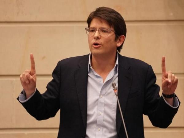 Miguel Uribe undergoes a third operation: What is acute intracerebral bleeding?
