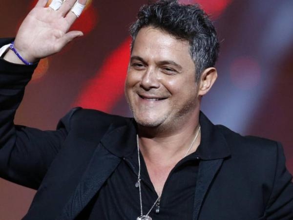Shakira und Alejandro Sanz veröffentlichen nach 20 Jahren Wartezeit gemeinsam einen neuen Song.