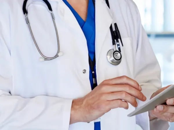 Quais são as reclamações mais comuns contra EPSs na Colômbia?