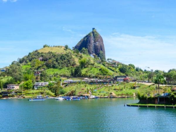 Traveling this year? Seven factors that will shape the global tourism industry