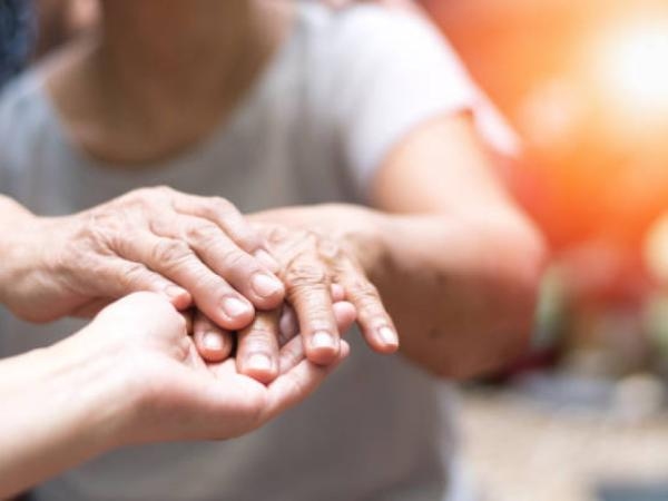 Sie sollten wissen: Was sind die 5 Stadien von Parkinson?