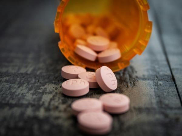 Cos'è l'etonitazene e perché è considerato il farmaco sintetico più potente al mondo?