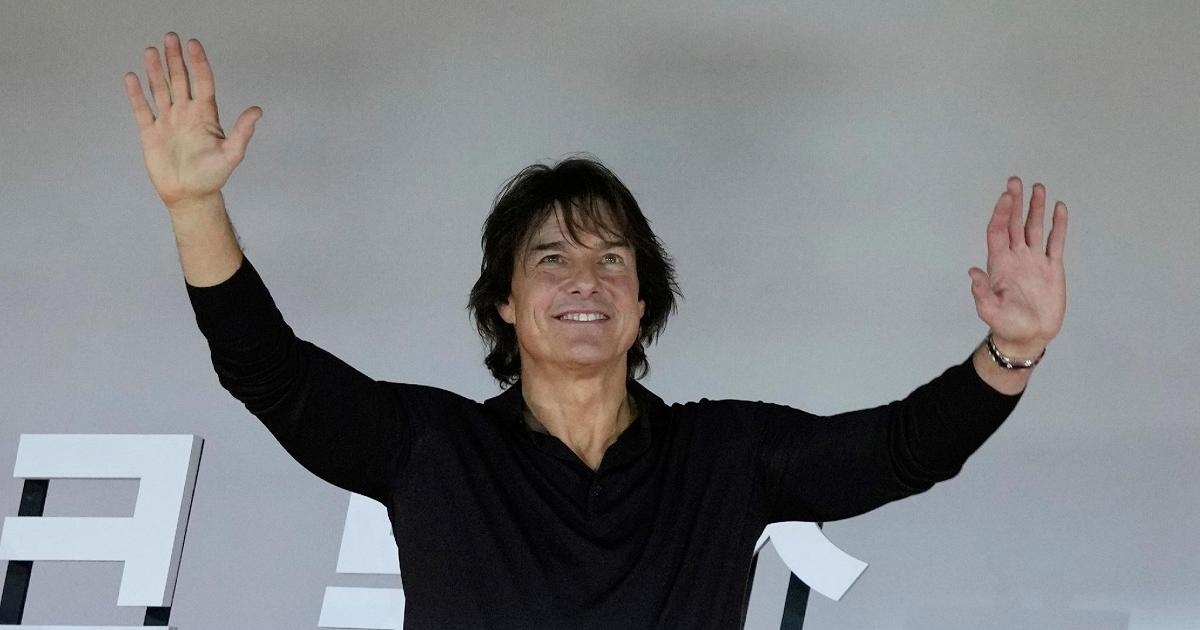 Tom Cruise evita le polemiche sui dazi di Trump: “Parliamo del film, grazie”