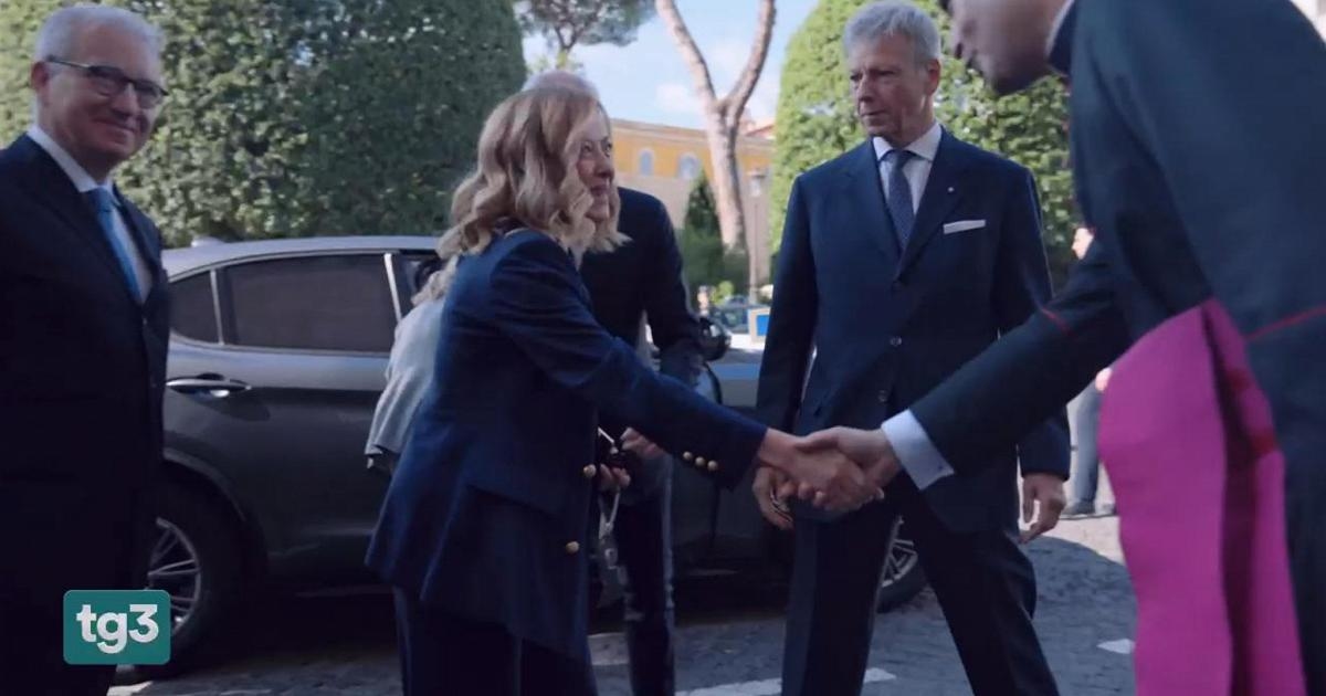 Meloni incontra Zelensky alla messa di Papa Leone XIV,  poi a Chigi con Vance e von der Leyen