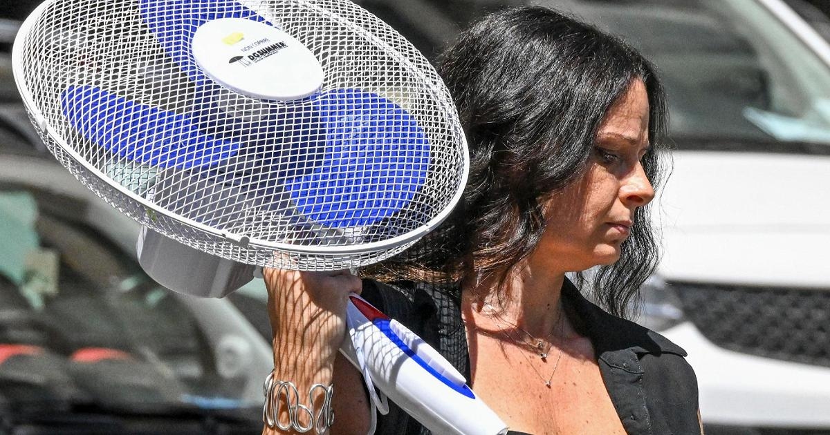 Zomer, de decaloog van het ministerie: veel drinken, niet naar buiten gaan tijdens de heetste uren en gezond eten