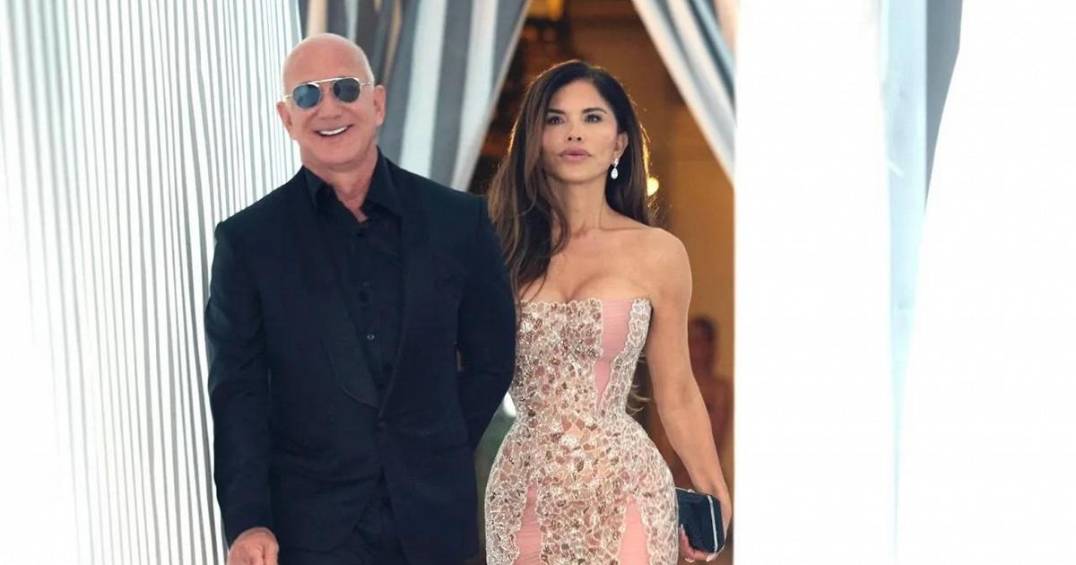 Casamento de Bezos, Lauren usa Versace na última festa "Dolce Notte"