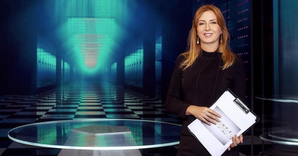 Cyberwarfare to destabilize the enemy in "Code: Life is Digital"