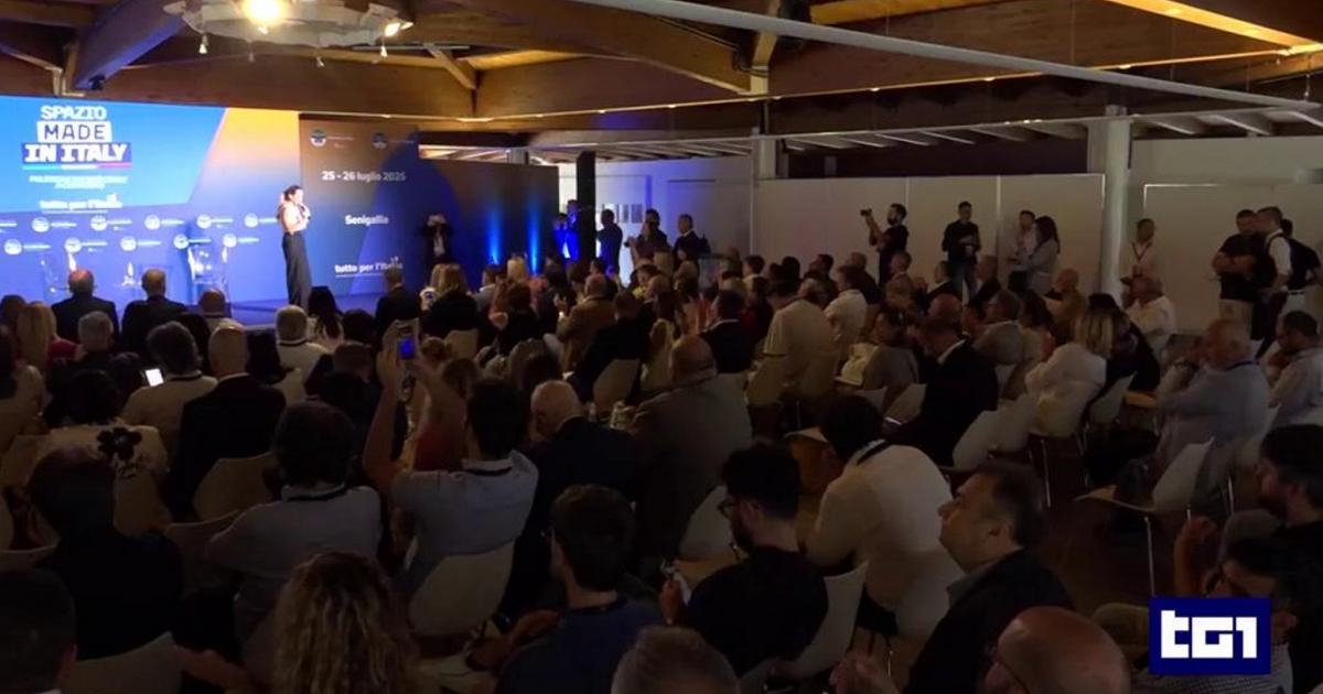 Italiaanse politici bespreken de tariefovereenkomst en het aanhoudende bloedbad in Gaza.