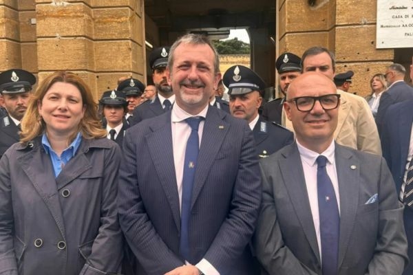 Delmastro visita Ucciardone en Palermo: “El Gobierno está haciendo una gran apuesta por las cárceles”.