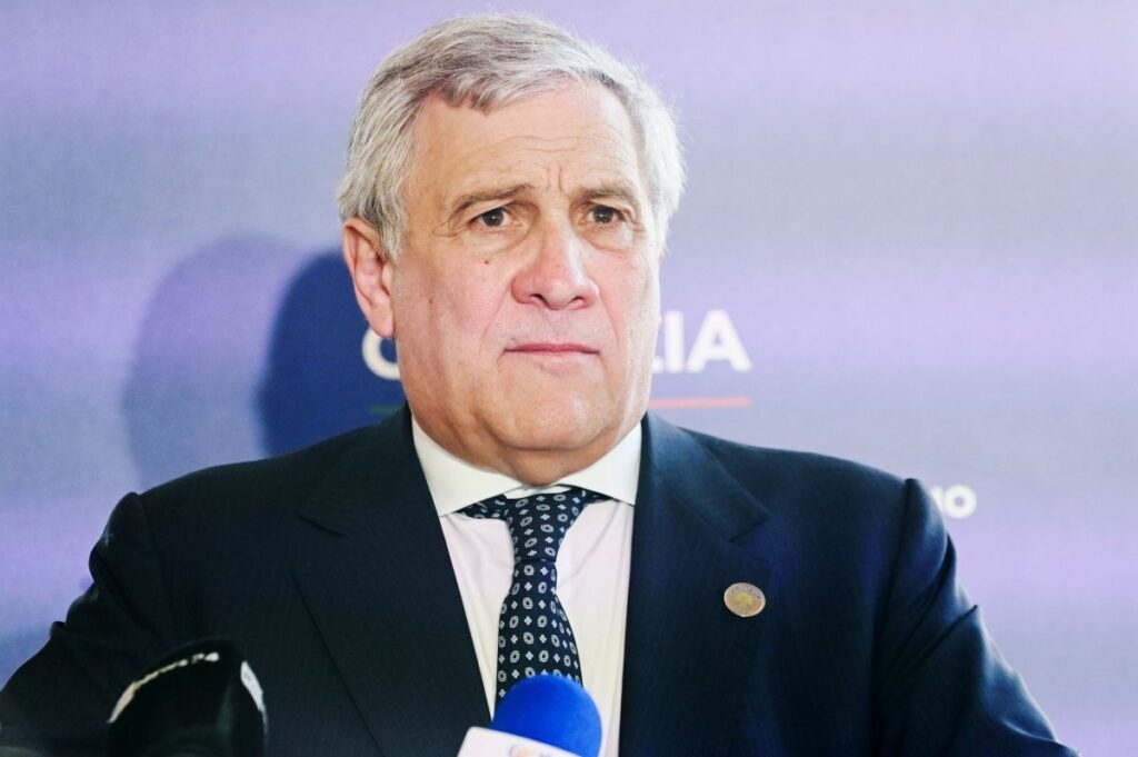 Tajani: "Pizzaballa in Gaza with aid, Israel halts operations."