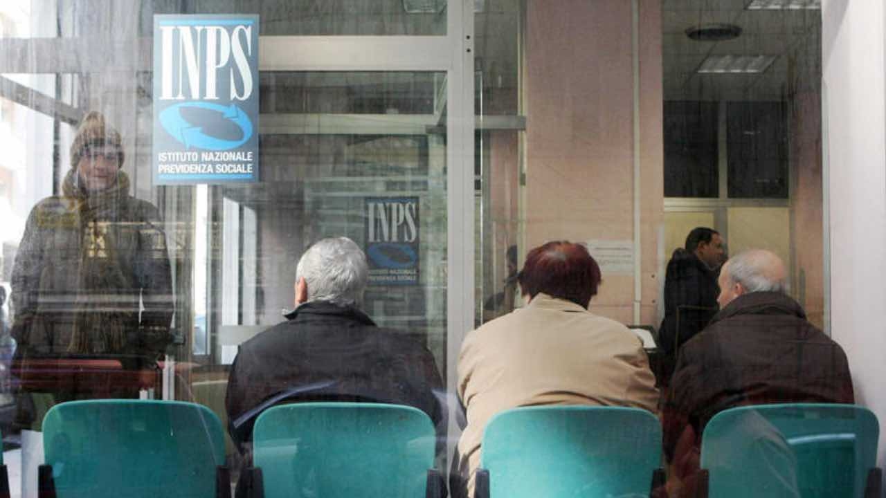 INPS: "Corra para o escritório no dia 22 de julho, daremos a você € 804 sem complicações." Corra, o tempo está se esgotando.