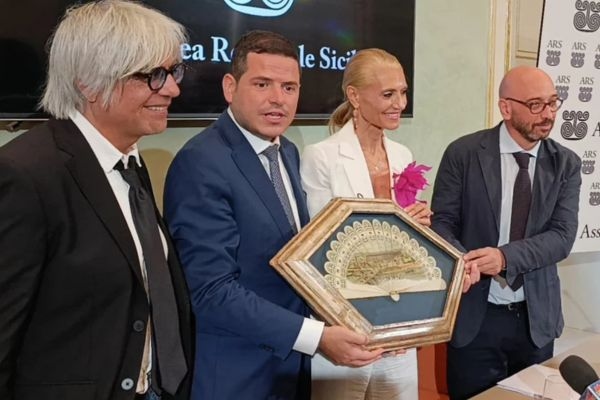 Galvagno: "Ars is productiever, met 79 goedgekeurde wetten en minder bezwaren."