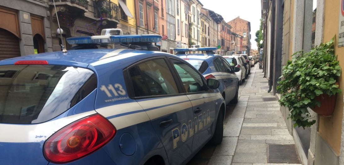 Da a luz, tira al bebé al inodoro y recuperan el cuerpo de una alcantarilla: Madre arrestada por asesinato en Roma