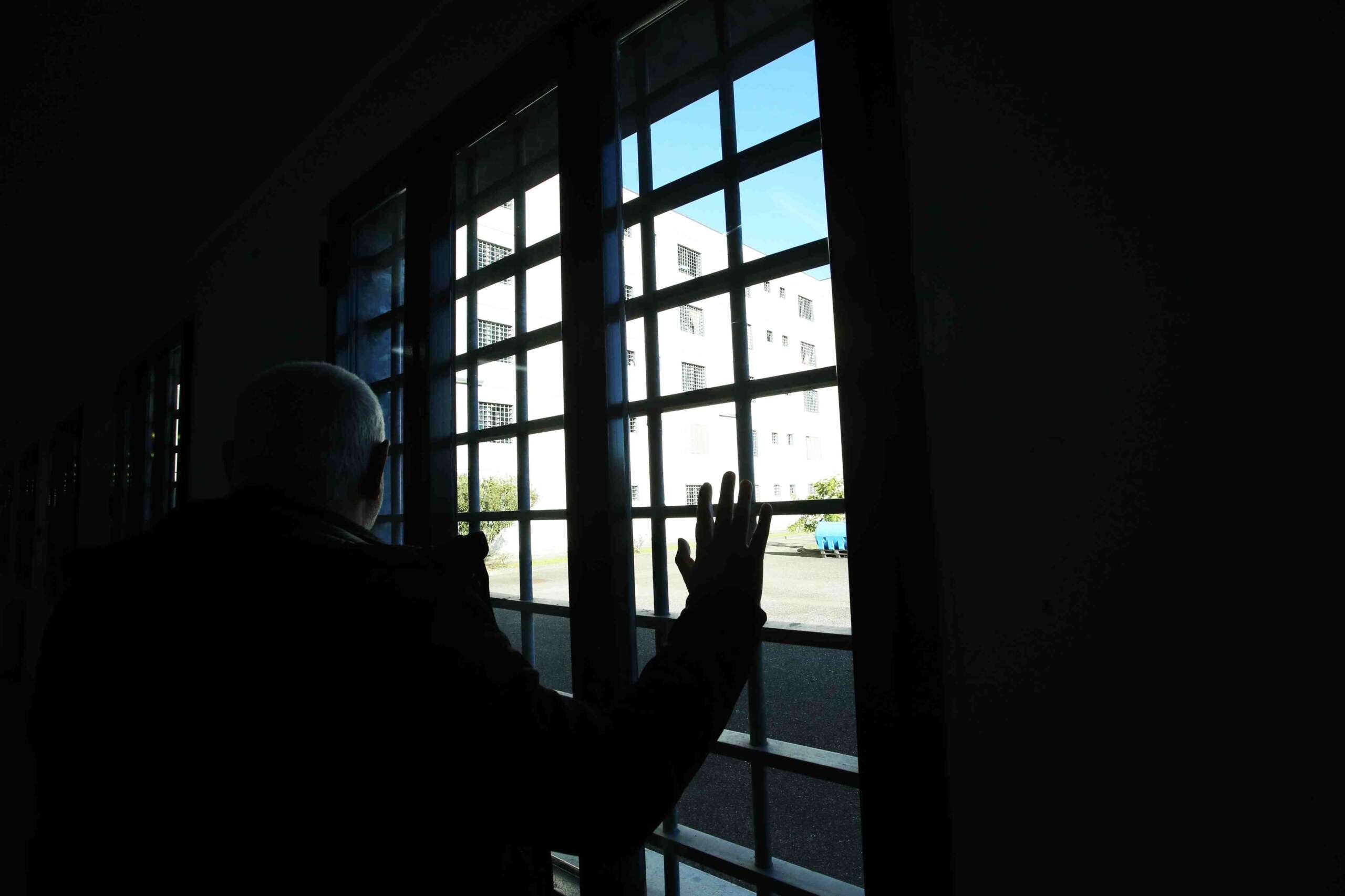 The story of Vincenzo T. in prison with psychiatric problems, without interviews or phone calls
