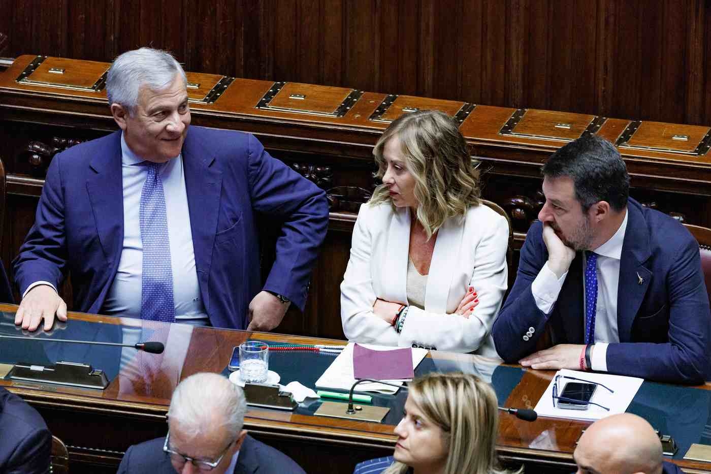 Eleições regionais, eleições de direita paralisadas: a estratégia de esperar para ver de Meloni, enquanto ela espera a região de Marche votar antes de escolher seus candidatos.