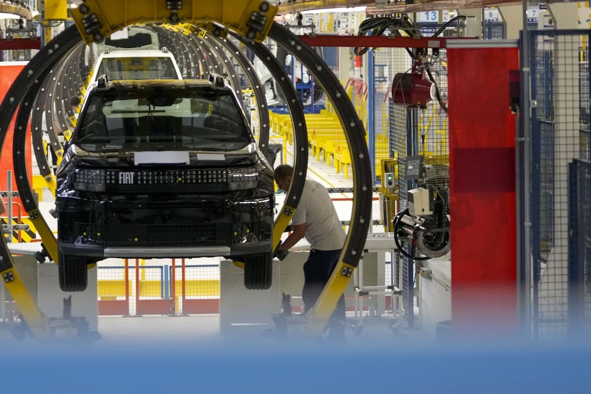 Stellantis, a disaster with no way out: only 151,000 cars produced in the first nine months of 2025 in Italy.