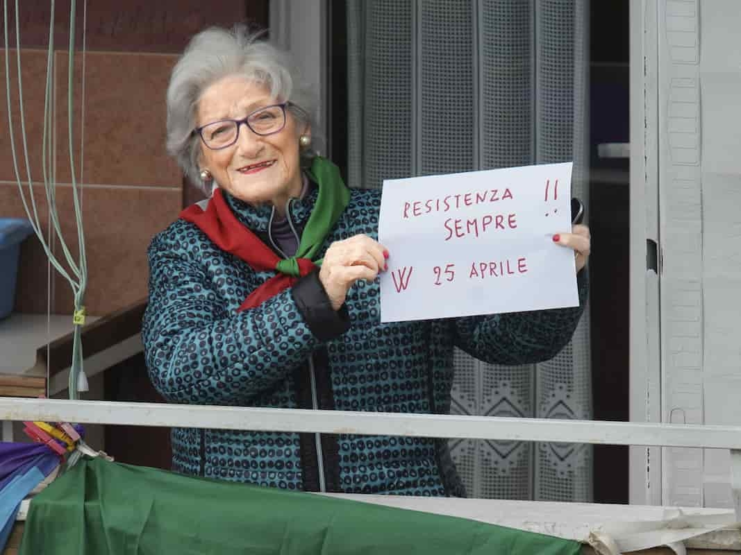 Teresa Vergalli ist gestorben, Abschied von der Partisanin Anuska: „Wir müssen aufmerksam und vereint bleiben, was die Rechte angeht, die wir erkämpft haben.“