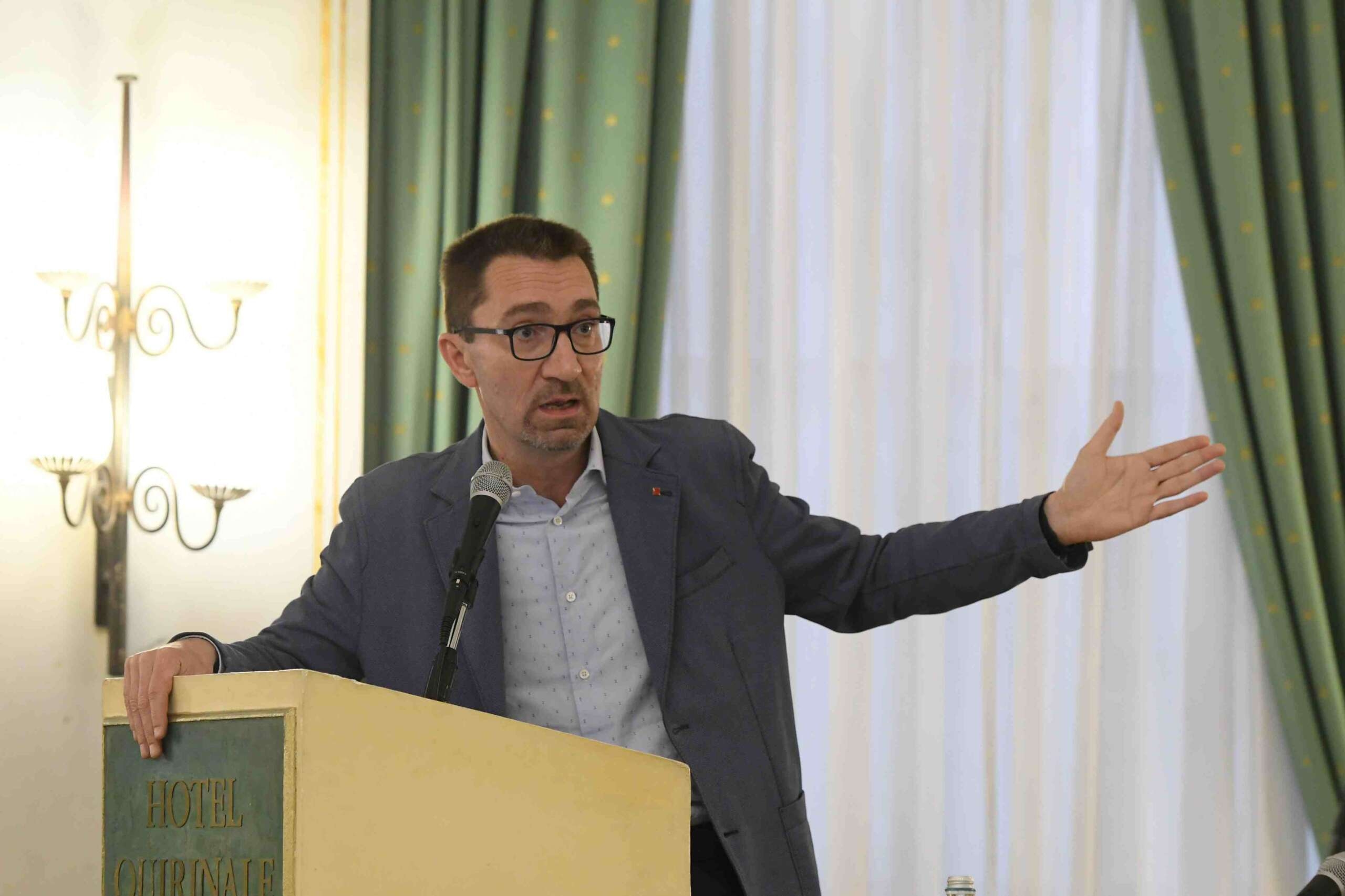 Entrevista con Christian Ferrari: "¿Abstención en los referendos? No se consiguieron derechos quedándose en casa".