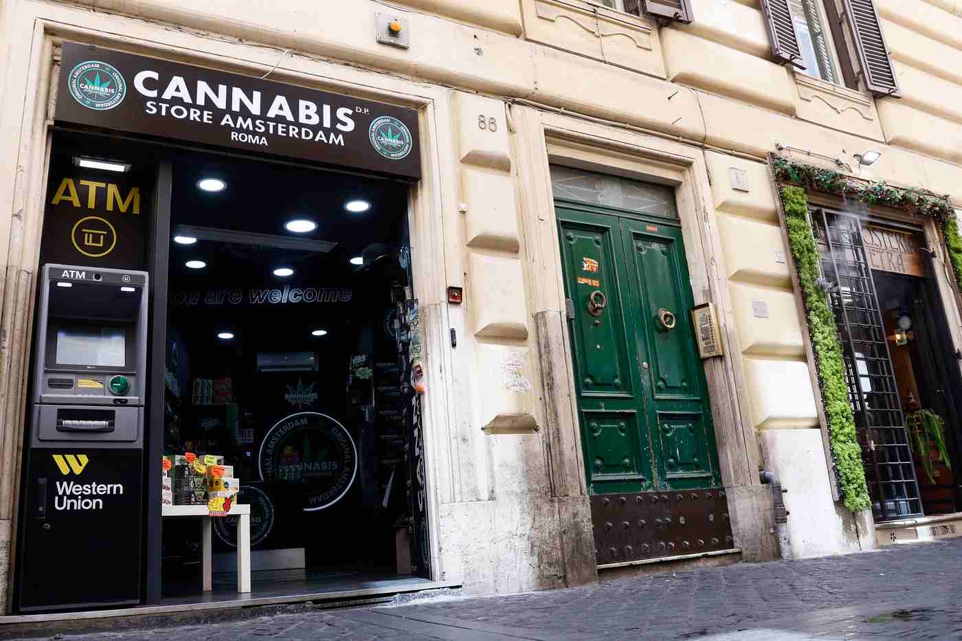 Vom Unternehmer zum Narco dank des Sicherheitsdekrets: Die unglaubliche Geschichte von Emiliano und Simona