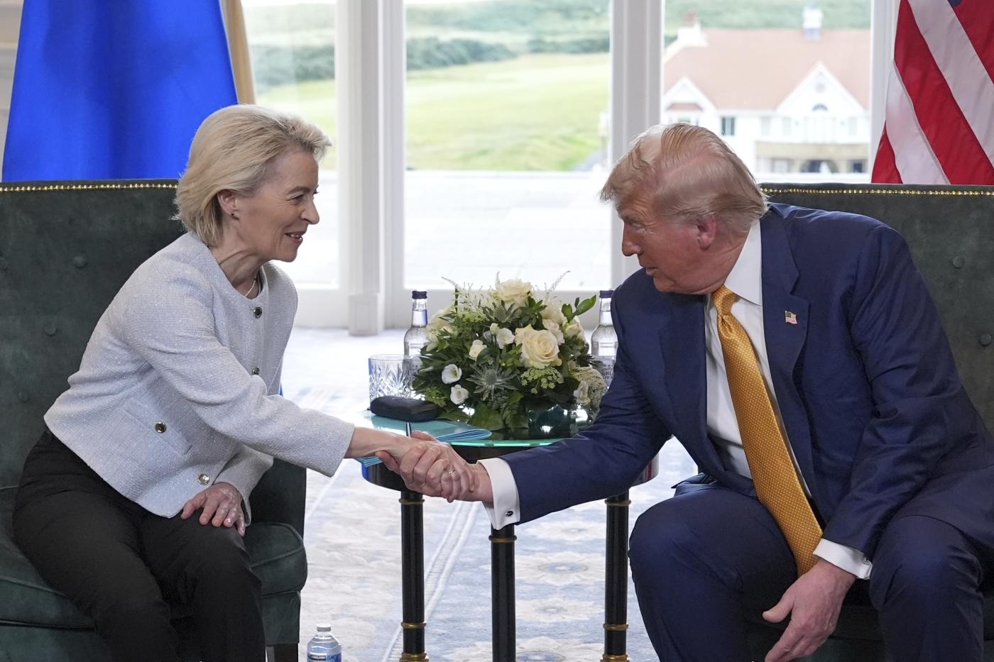 Game Over für den Westen: Die EU beugt sich den USA bei den Zöllen, Europa unterwirft sich Trump