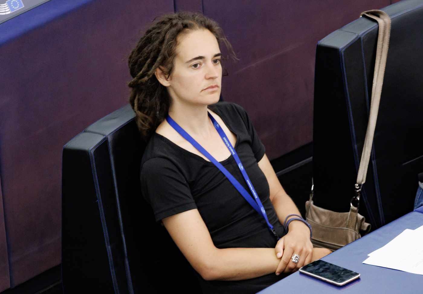 Waarom Carola Rackete is afgetreden en Vannacci haar intimideert...